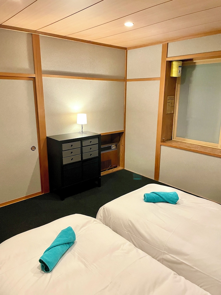 客室1 | Ember Lodge