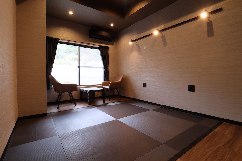 リニューアル和室 (BTなし) 禁煙 | 湯治の宿 妙見館