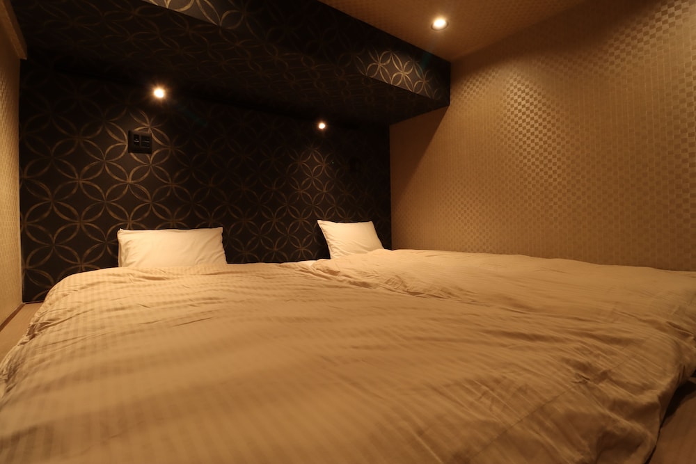 スキップフロアの和洋室 (BTなし) 禁煙 客室2 | 湯治の宿 妙見館