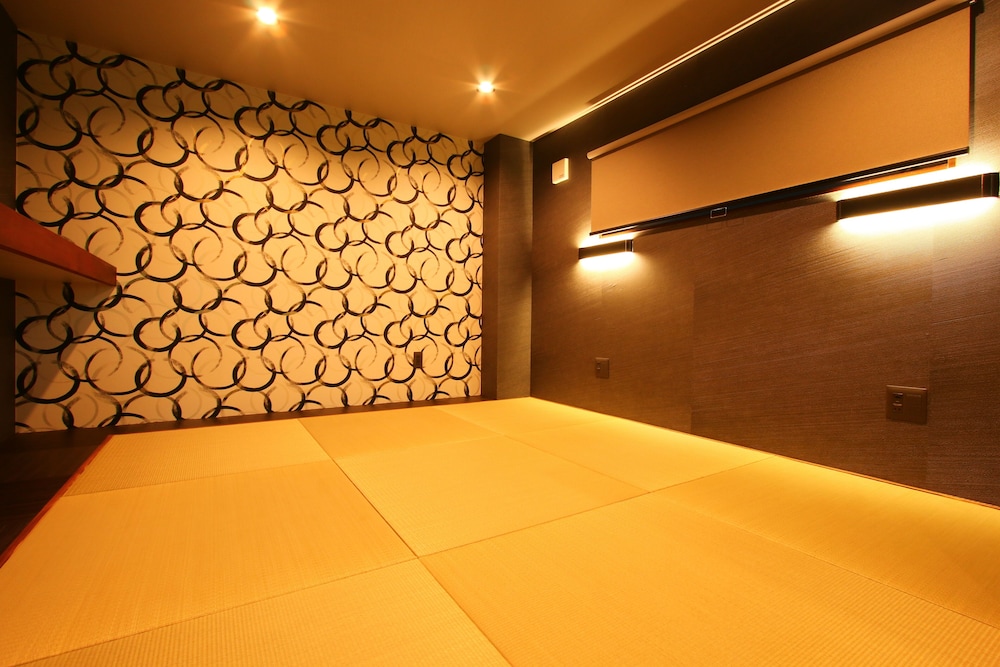 ファミリー ルーム 禁煙 リバービュー 客室1 | 湯治の宿 妙見館