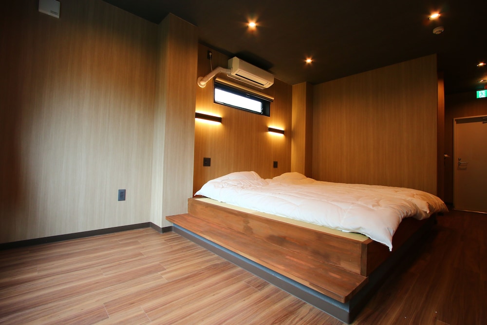 ファミリー ツインルーム 客室1 | 湯治の宿 妙見館