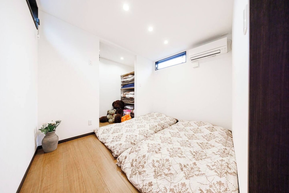 ハウス 客室2 | アンティークス岐阜駅東