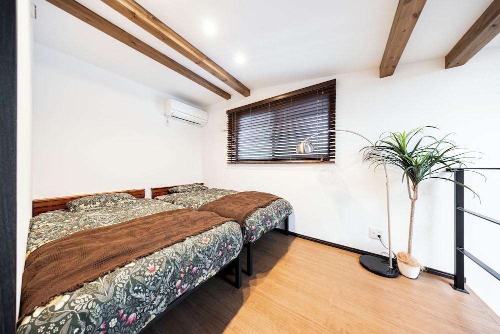 ハウス 客室1 | アンティークス岐阜駅東