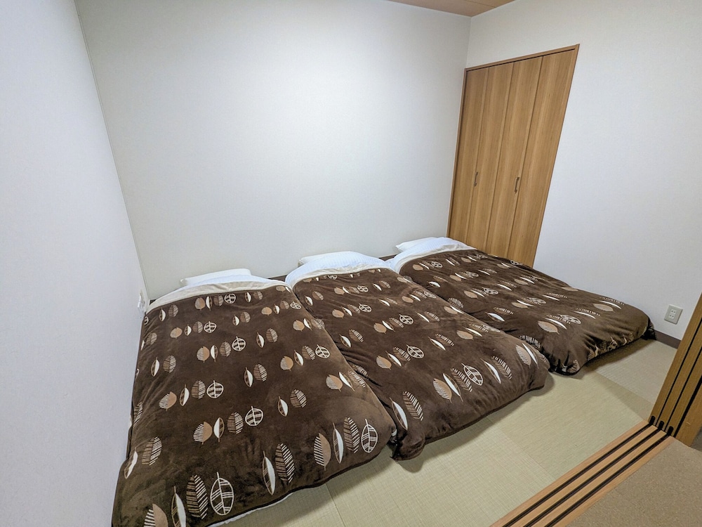 デラックス ルーム 6 ベッドルーム 禁煙 客室8 | 富士たから荘　旭日館