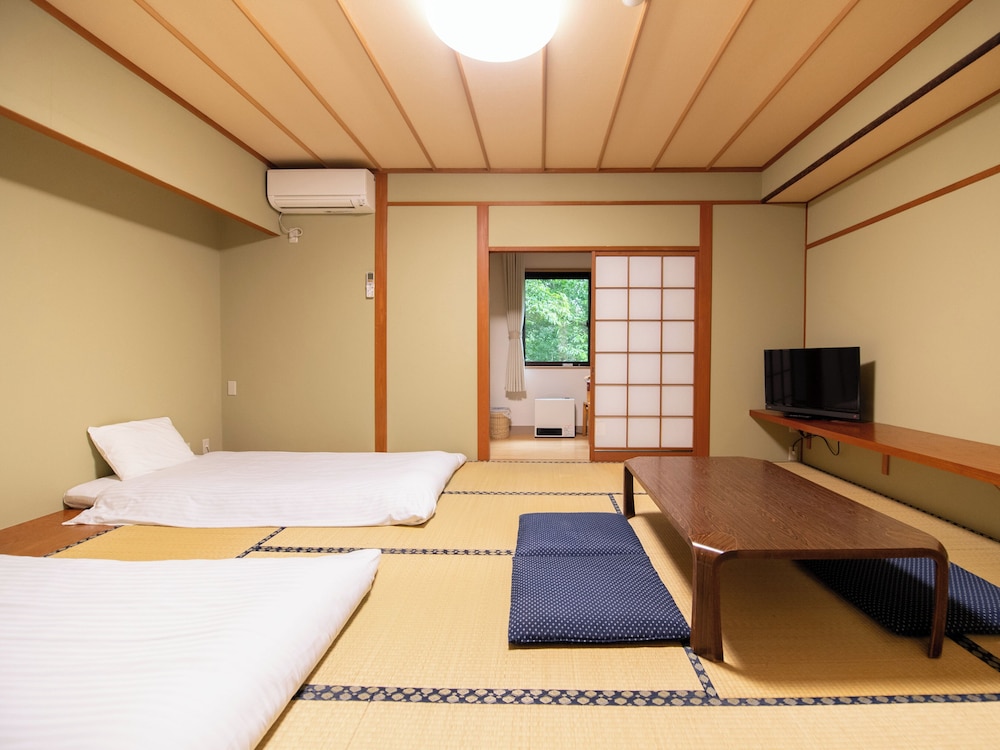 和風クワドラプルルーム 禁煙 | 富士たから荘 旭日館
