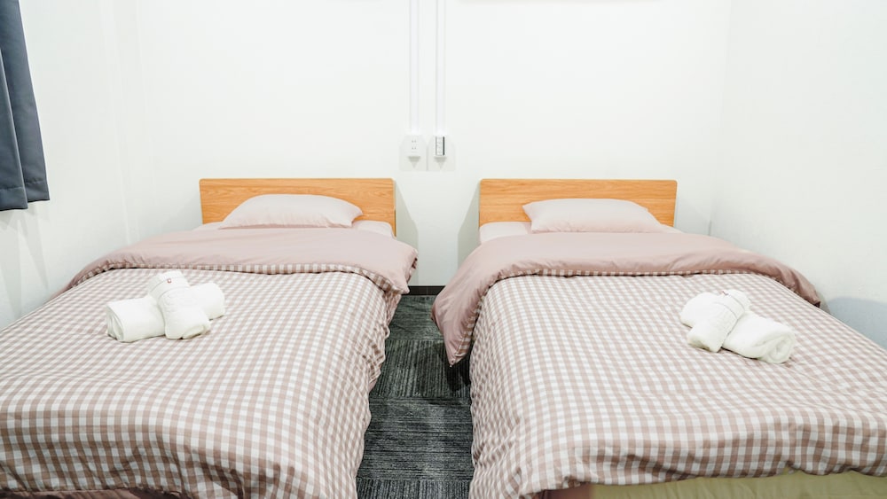 スーペリア 4 人部屋 ベッド (複数台) 禁煙 簡易キッチン リビング エリア1 | 星の宿