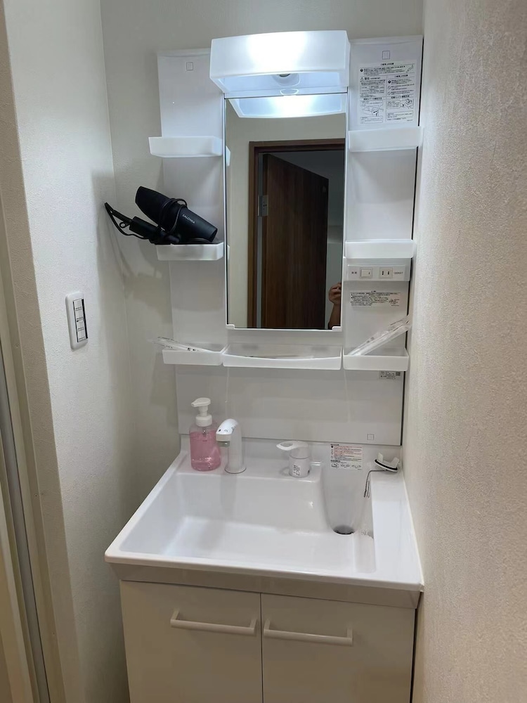 スーペリア ダブルルーム シングルベッド 2 台 禁煙 簡易キッチン バスルーム0 | 星の宿