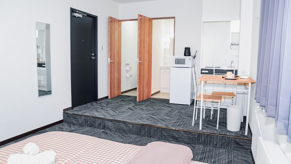 スーペリア ダブルルーム シングルベッド 2 台 禁煙 簡易キッチン 客室1 | 星の宿