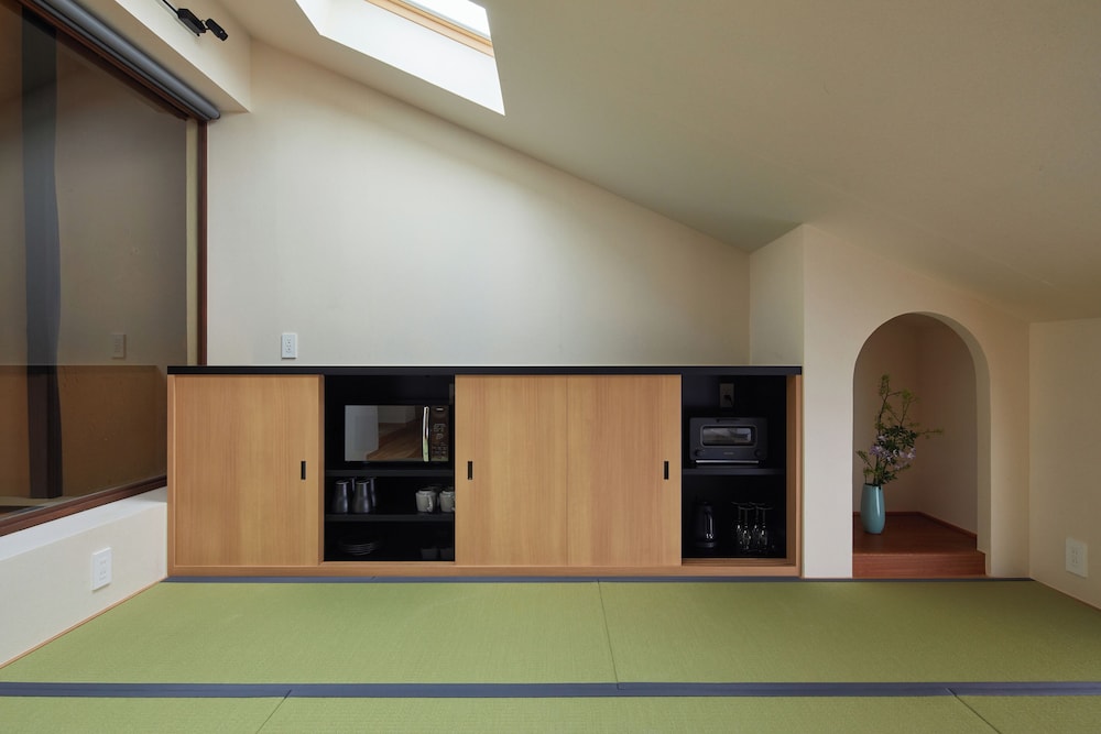 スーペリア ツインルーム ダブルベッド 2 台 ミニバー0 | Enso Machiya