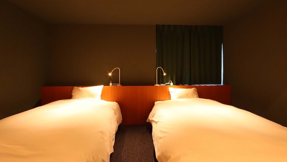 デラックス ツインルーム 禁煙 | ホテルこばやし