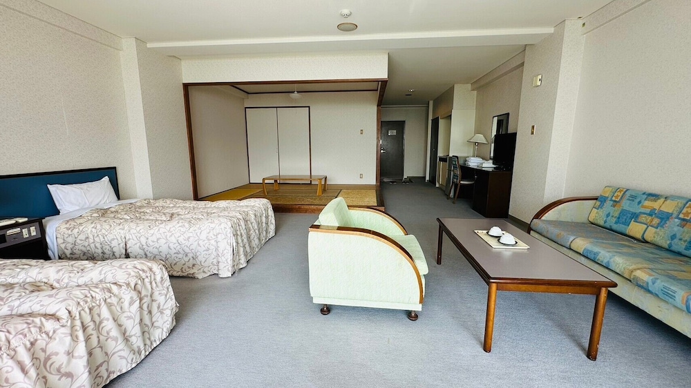 スタンダード ルーム バルコニー オーシャンビュー 客室2 | 美らなリゾートもとぶ