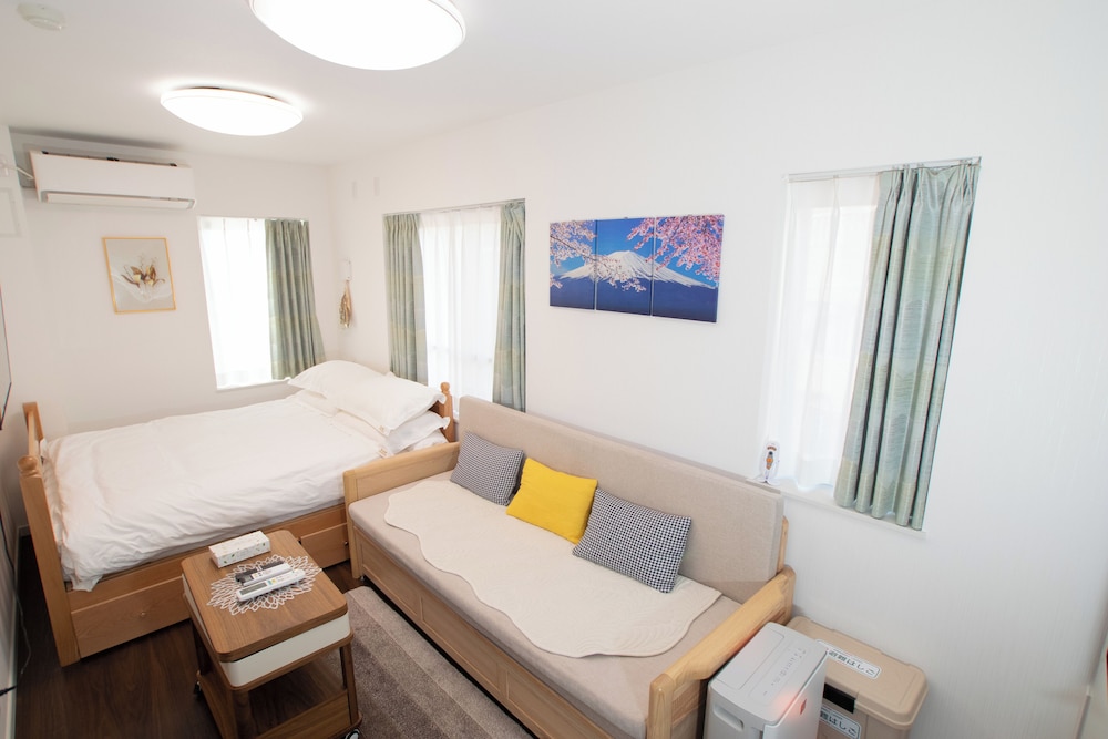 コンフォート アパートメント ダブルベッド 1 台ソファーベッド付き シティビュー | 东京民宿 御縁宿