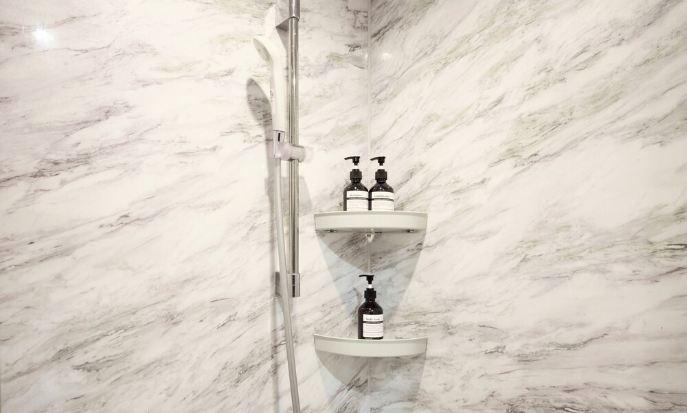 デラックス ダブルルーム 禁煙 バスルーム1 | ルチル池袋東京