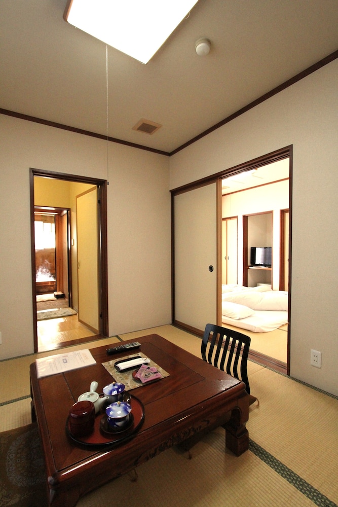 和風ツインルーム 禁煙 客室2 | 湯う香三蔵庵