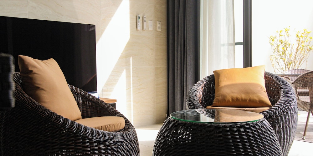 スーペリア ヴィラ 1 ベッドルーム テラス リビング エリア3 | villa LIFE INDAH sumuide