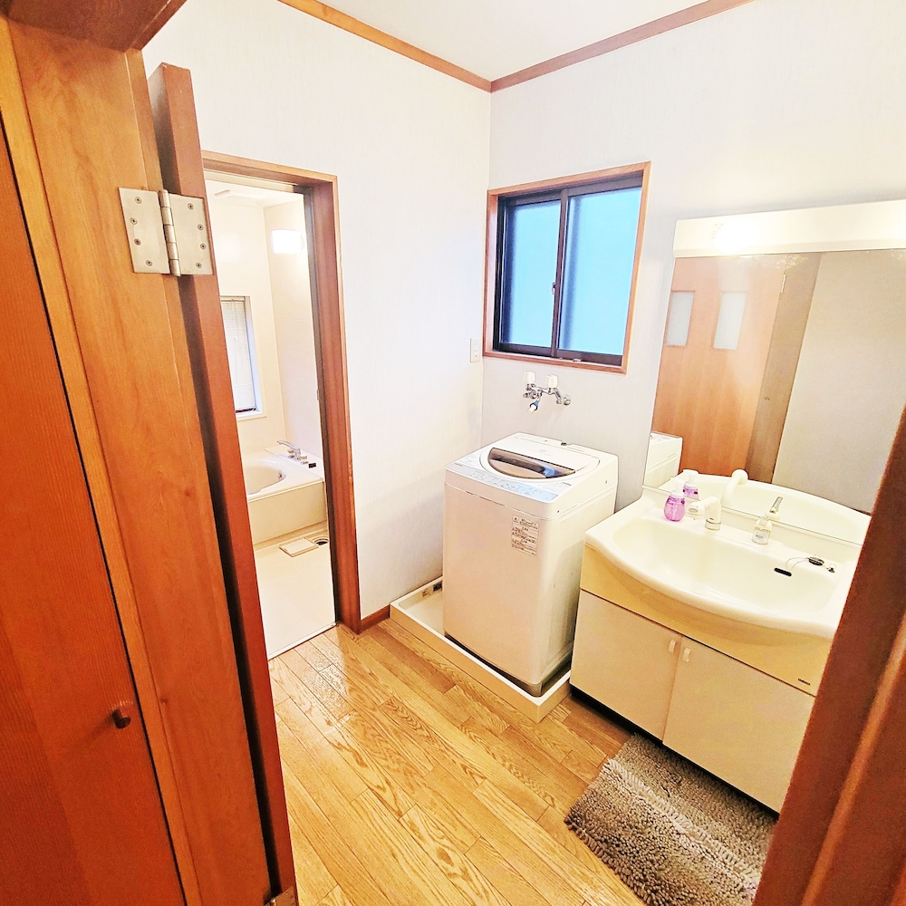 ベーシック トリプルルーム バスルーム4 | ゲストハウス＆シェアハウス カリマ安曇沓掛