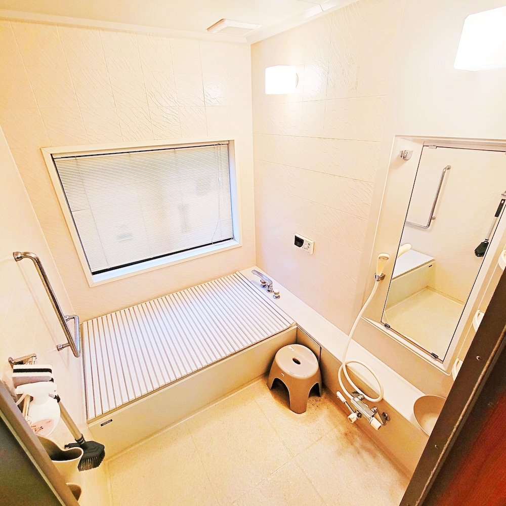 ベーシック トリプルルーム バスルーム3 | ゲストハウス＆シェアハウス カリマ安曇沓掛