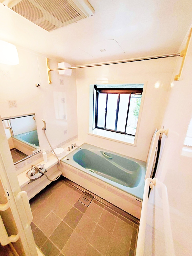 ベーシック トリプルルーム バスルーム2 | ゲストハウス＆シェアハウス カリマ安曇沓掛