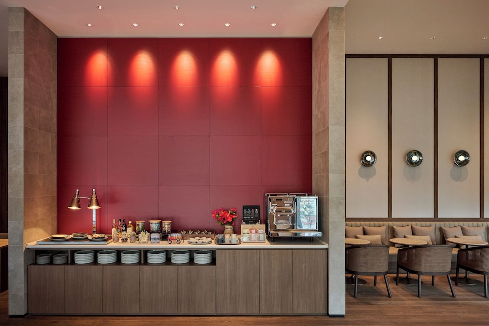 エグゼクティブフロア　デラックス　ツイン　禁煙 エグゼクティブ ラウンジ0 | ザ ロイヤルパークホテル アイコニック 那覇