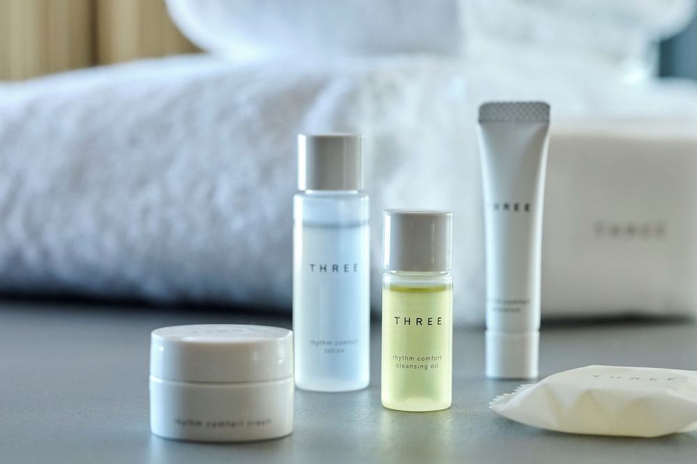 エグゼクティブフロア　デラックス　ツイン　禁煙 客室の設備とサービス0 | ザ ロイヤルパークホテル アイコニック 那覇