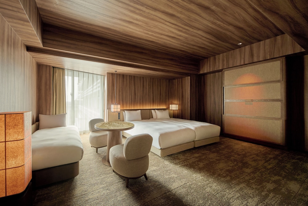 デラックス　ツイン　最大3名用　禁煙 | ザ ロイヤルパークホテル アイコニック 那覇