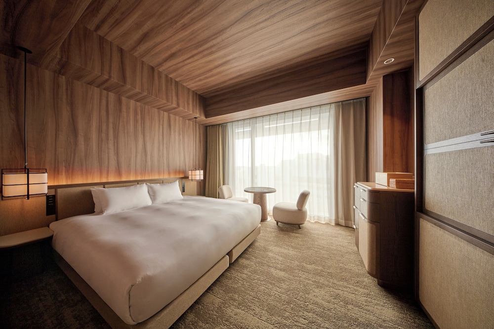 スタンダード　キング　禁煙 | ザ ロイヤルパークホテル アイコニック 那覇