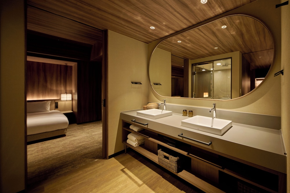 デラックス　ツイン　禁煙 バスルーム0 | ザ ロイヤルパークホテル アイコニック 那覇
