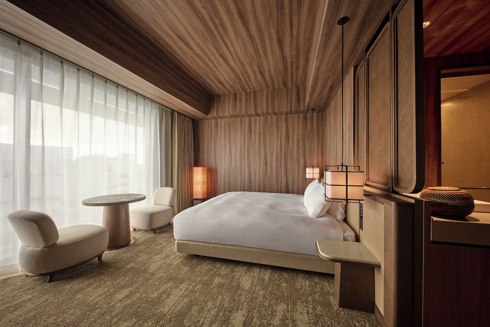 スーペリア　キング　禁煙 | ザ ロイヤルパークホテル アイコニック 那覇