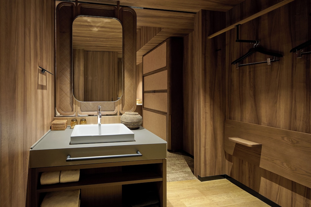 スタンダード　ツイン　禁煙 バスルーム0 | ザ ロイヤルパークホテル アイコニック 那覇