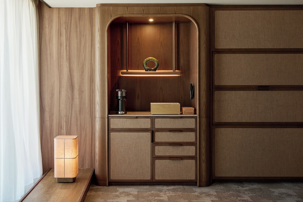 エグゼクティブフロア　デラックス　キング　禁煙 客室1 | ザ ロイヤルパークホテル アイコニック 那覇