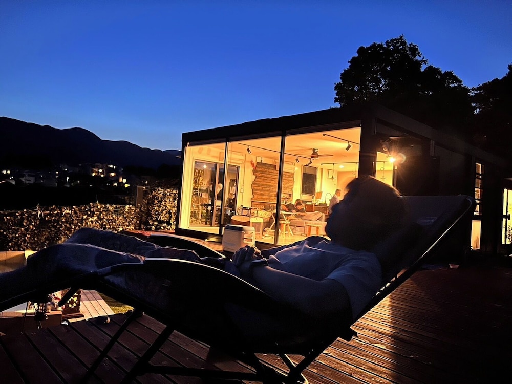 ベーシック ルーム シービュー テラス / パティオ2 | 海が見える遊び場　The BooX