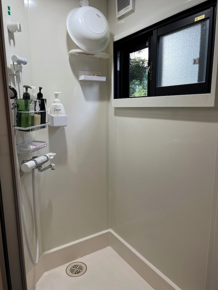 ベーシック ルーム シービュー バスルーム0 | 海が見える遊び場　The BooX