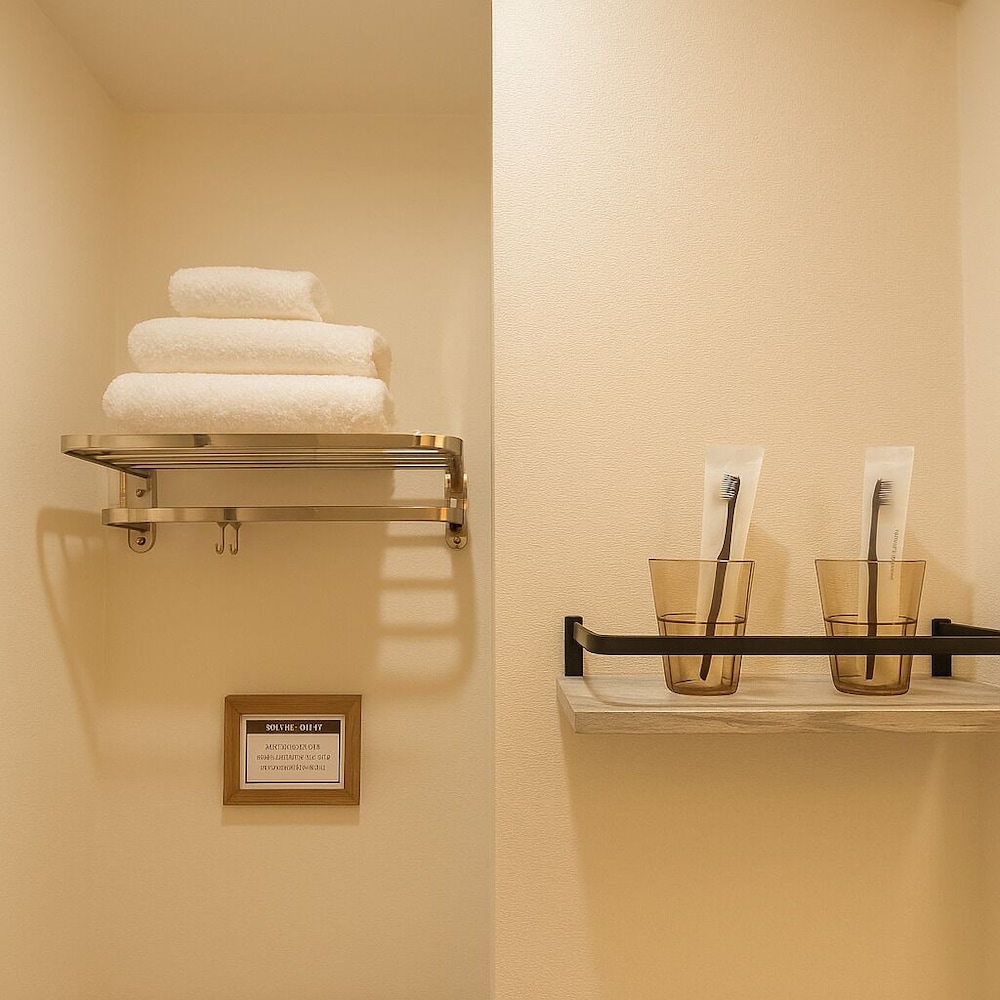 ツインルーム (401) バスルーム2 | 青麦宿泊　西早稲田