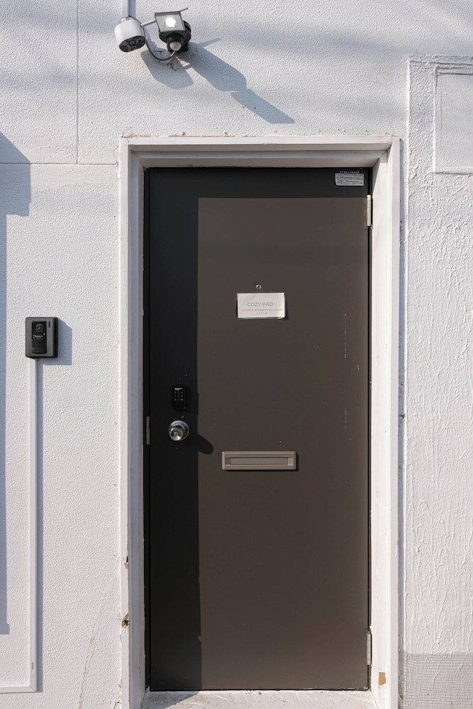 施設の入り口1 | Cozy Pad