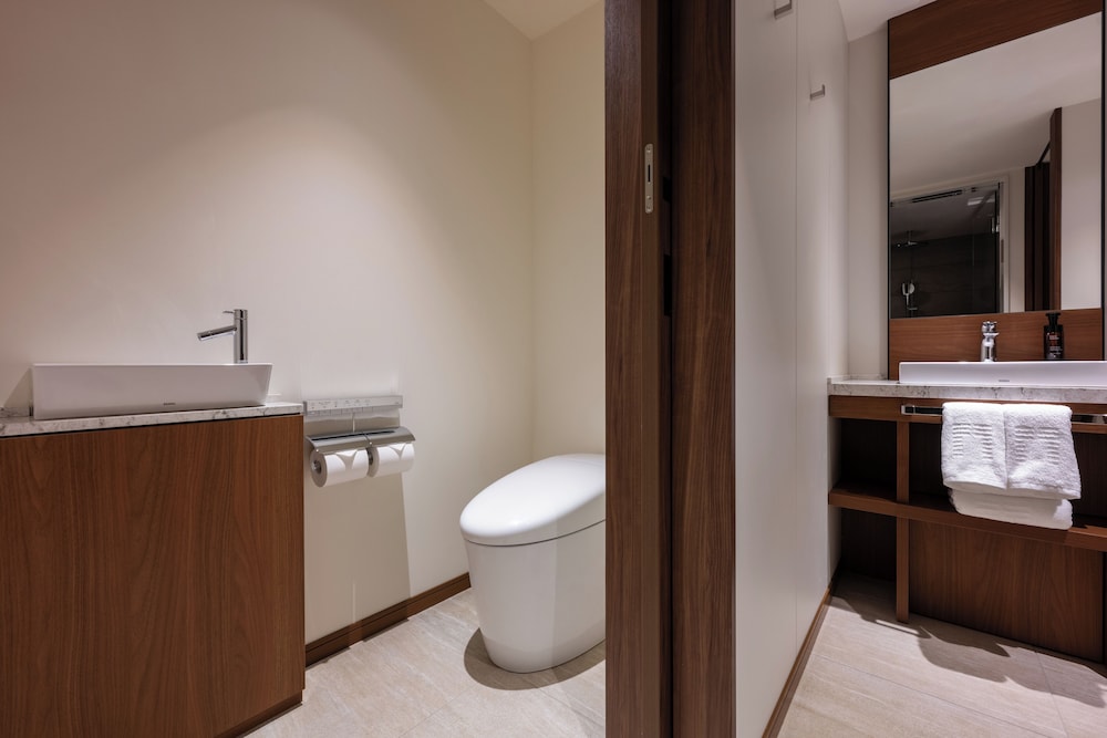 スイートツインルーム 禁煙 (ラウンジアクセス付) バスルーム2 | THE GATE HOTEL札幌 by HULIC