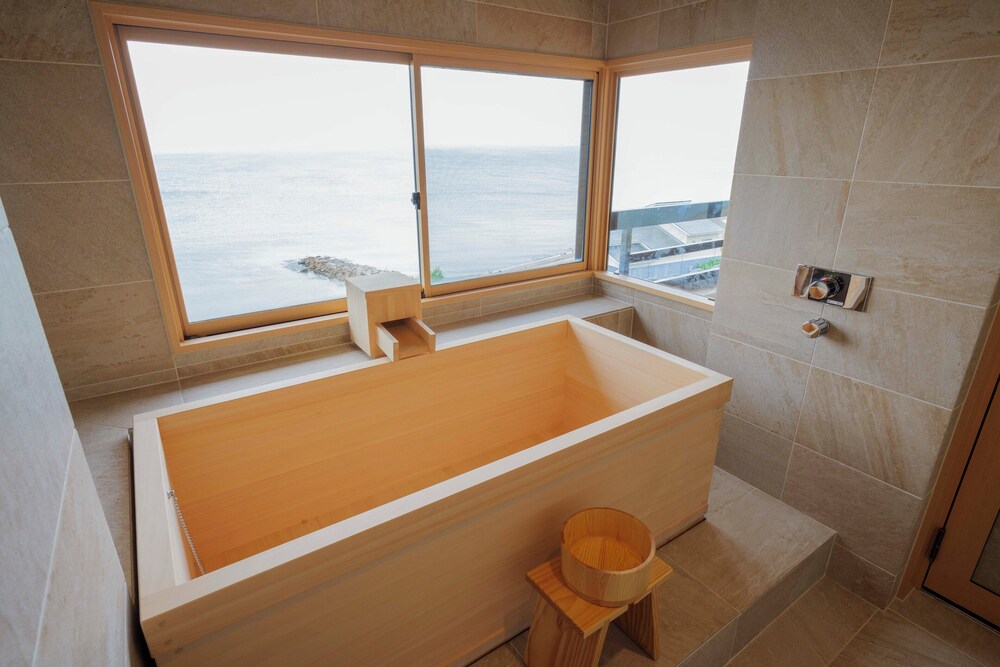 デラックス ツインルーム 禁煙 オーシャンビュー バスルーム1 | 洗心和方 SENSHIN WAHO