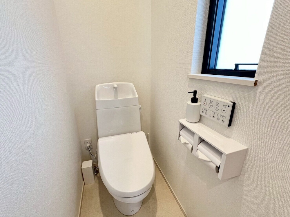 ハウス バスルーム0 | Seaside Condo Nagisa House