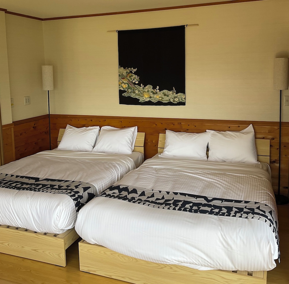 エグゼクティブ ハウス 客室1 | RetreatCamp まほろば