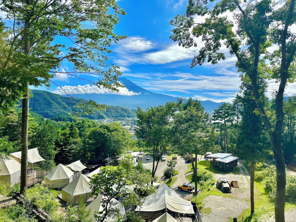 ラグジュアリー 4 人部屋 | RetreatCamp まほろば