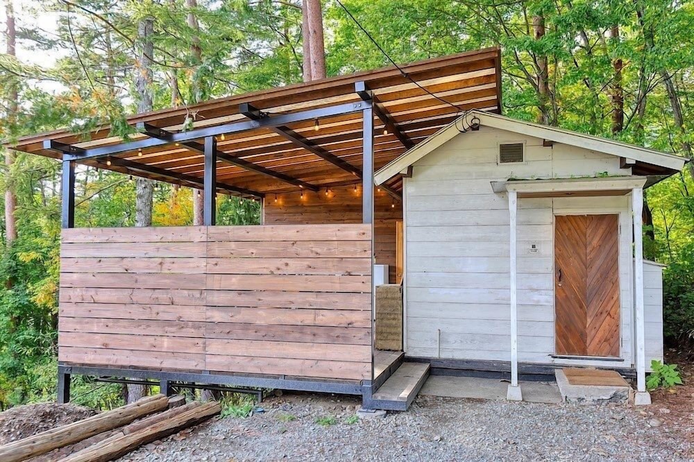 和風コテージ ベッド (複数台) テラス マウンテンビュー | RetreatCamp まほろば