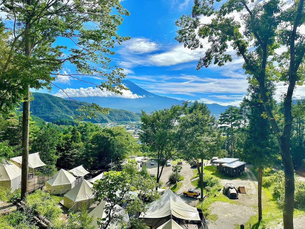 ラグジュアリー 4 人部屋 テラス / パティオ0 | RetreatCamp まほろば