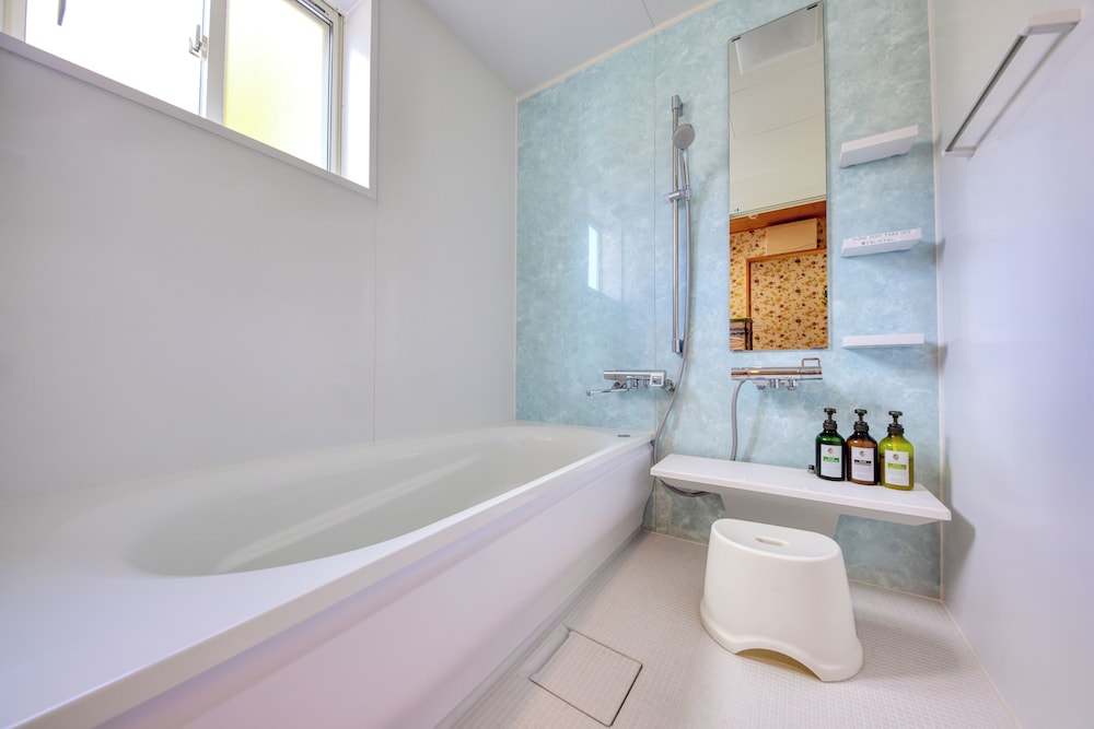 スタンダード ヴィラ バスルーム1 | RetreatCamp まほろば