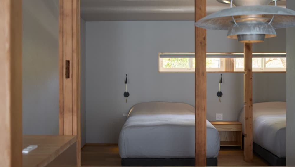 205 レイクフロント グランドスイート [２F・64平米] 禁煙 客室3 | HOTEL MIYAM MATSUBARAKO