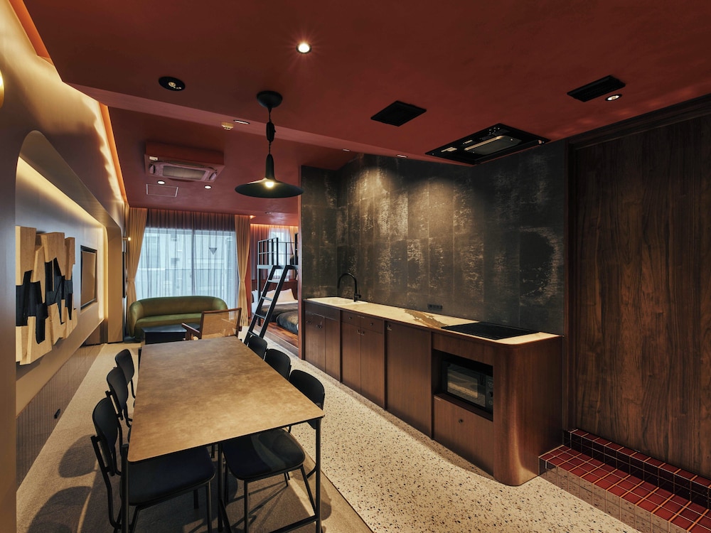 illi Tria Shibuya