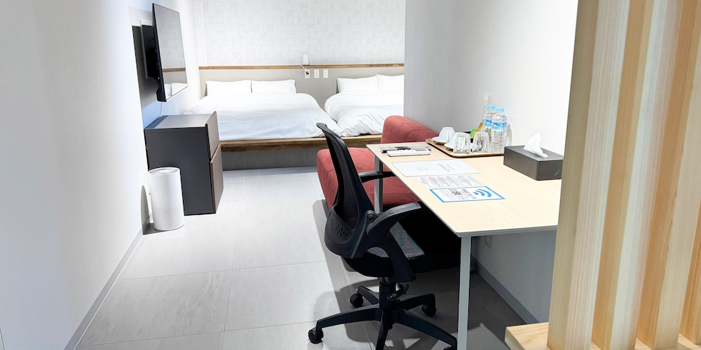 4 人部屋 客室5 | マーケットステイ新宮