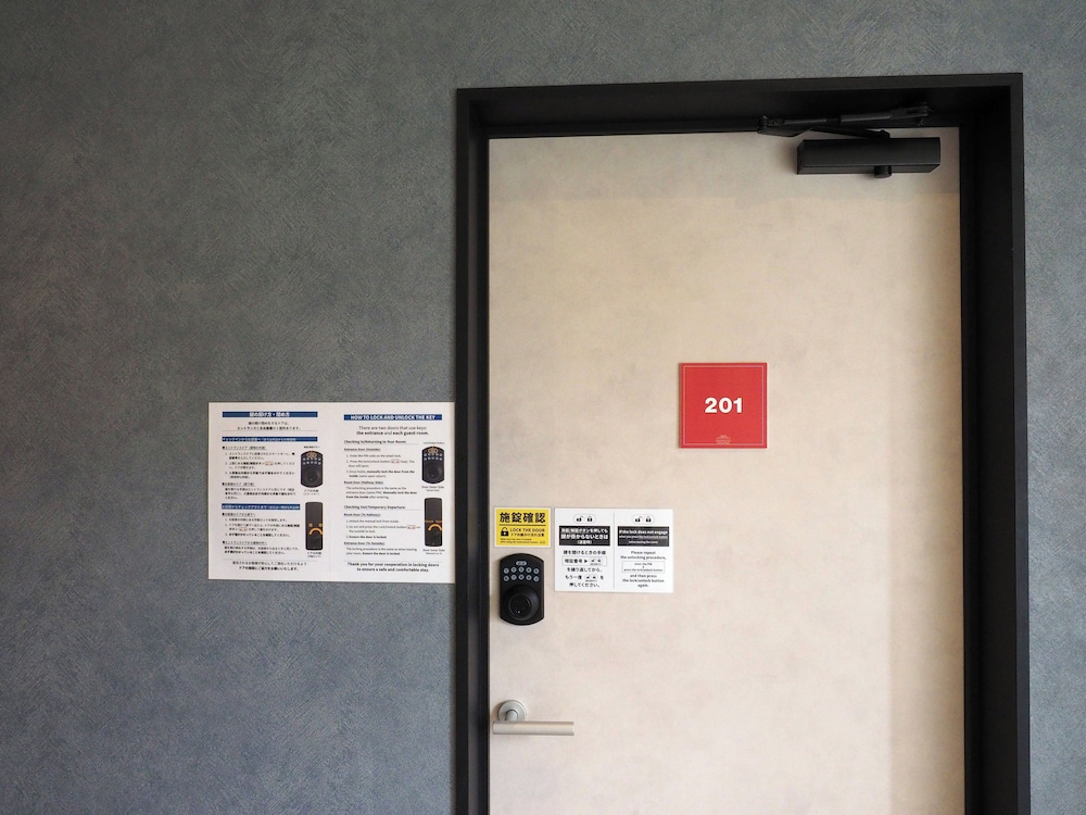 シティ 4 人部屋 シティビュー 客室5 | マーケットステイ新宮