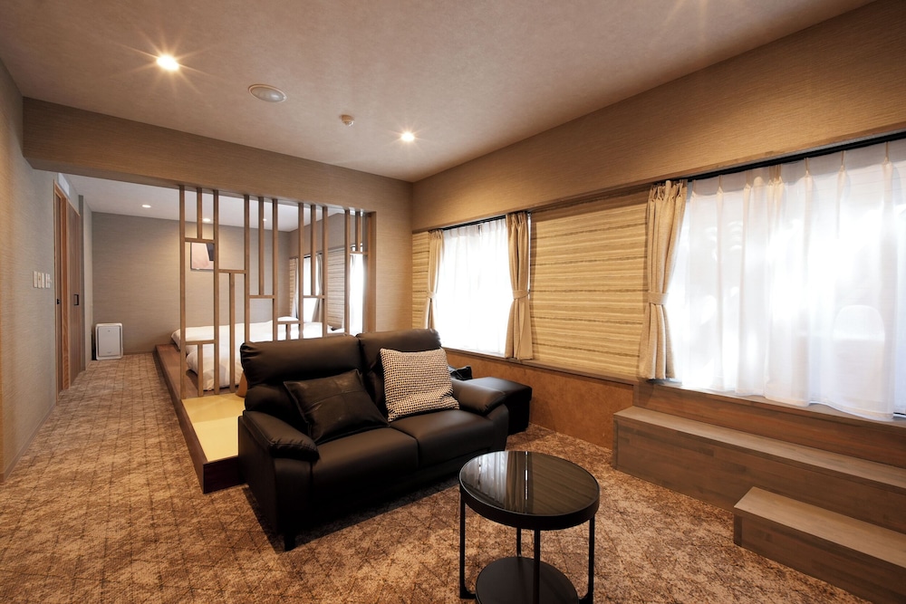 客室1 | グランレクトーレ湯河原 (TKP Hotels ＆ Resorts)