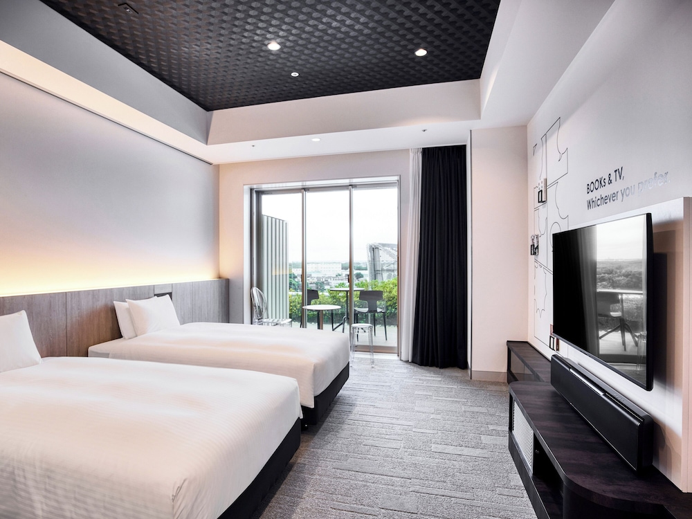 客室1 | IN THE LIBRARY hotel and books 所沢