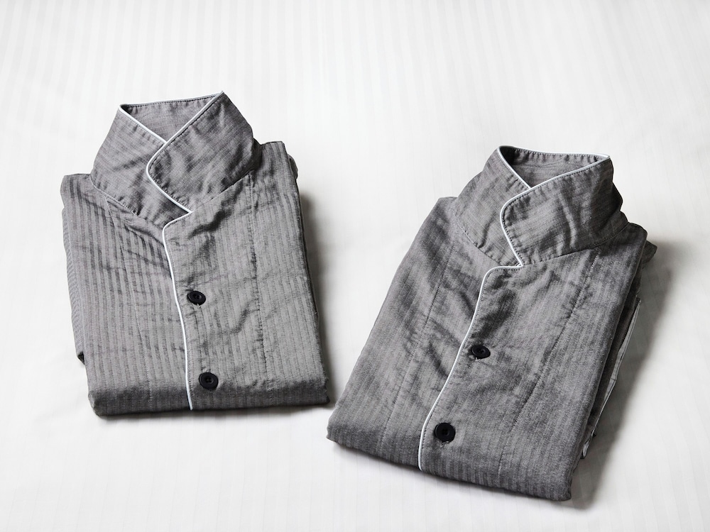 デラックス ツインルーム 禁煙 客室の設備とサービス1 | IN THE LIBRARY hotel and books 所沢