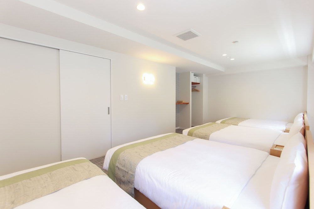 デラックス ルーム 客室8 | ホテル ティアラ